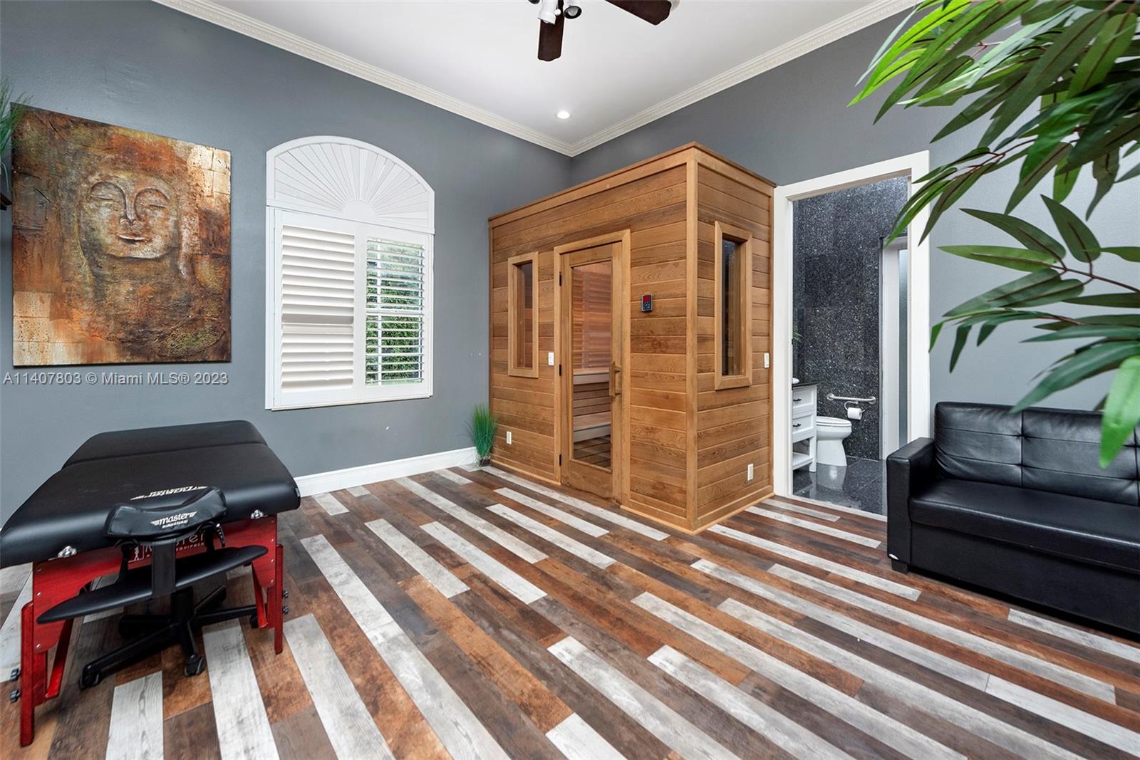 EXOTIC ACRES - Residential