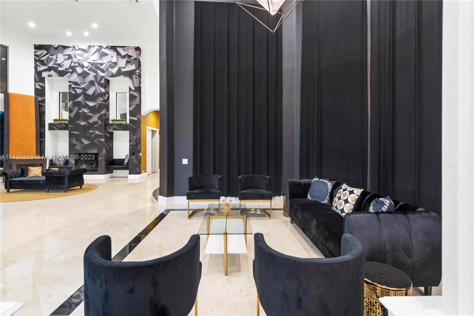 EXOTIC ACRES - Residential