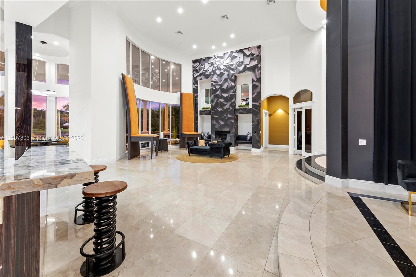 EXOTIC ACRES - Residential