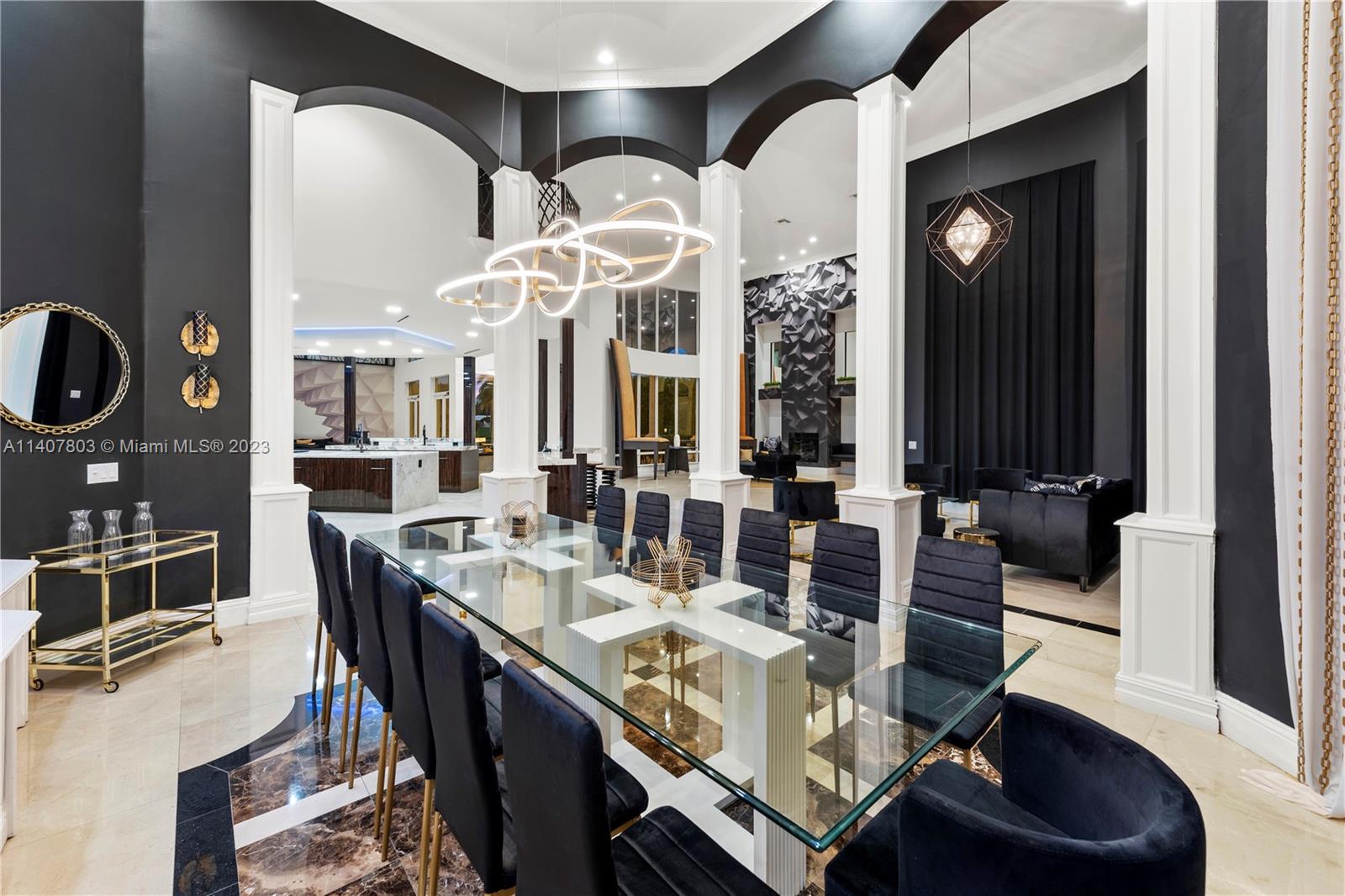 EXOTIC ACRES - Residential