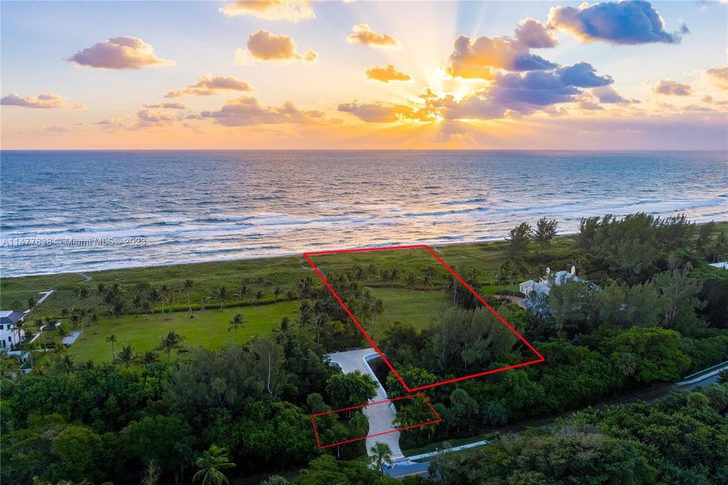 Photo of 483 S Beach Rd, Jupiter Island, FL 33455 (MLS # A11477638)