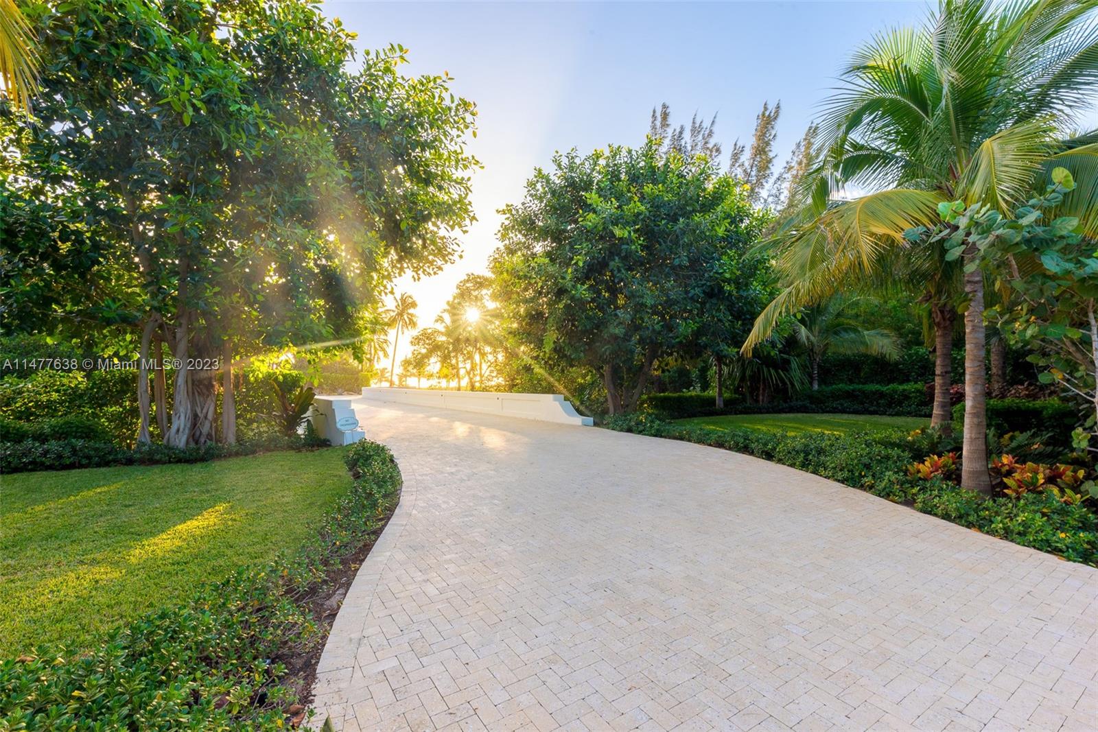 Jupiter Island - Land