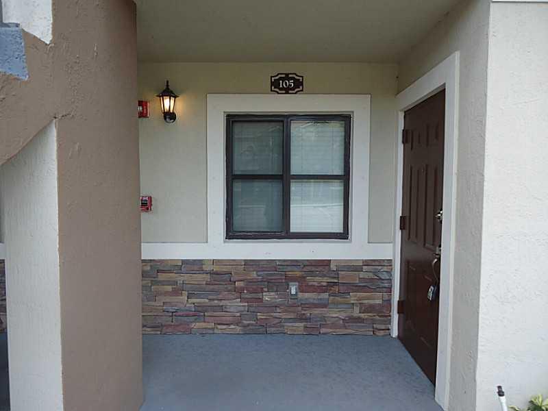 THE COURTS AT BAYSHORE II - Residential Lease