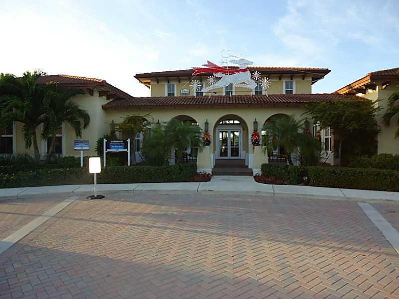 THE COURTS AT BAYSHORE II - Residential Lease
