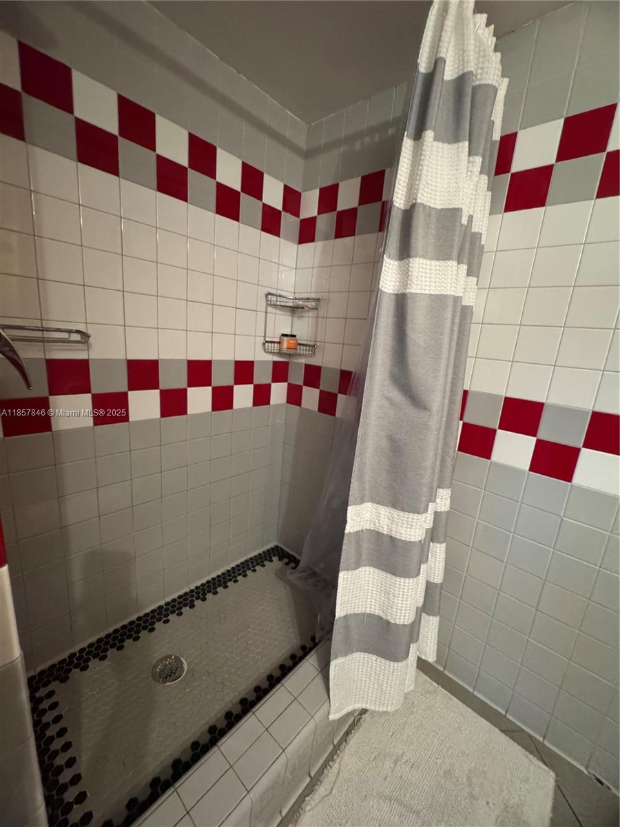 SNAPPER VILLAGE CONDO PHA - Residential