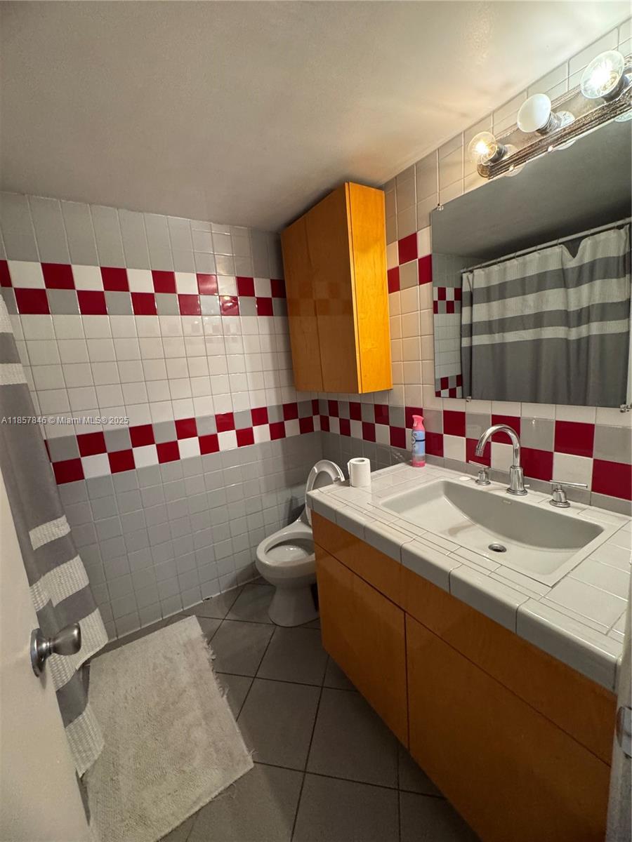 SNAPPER VILLAGE CONDO PHA - Residential