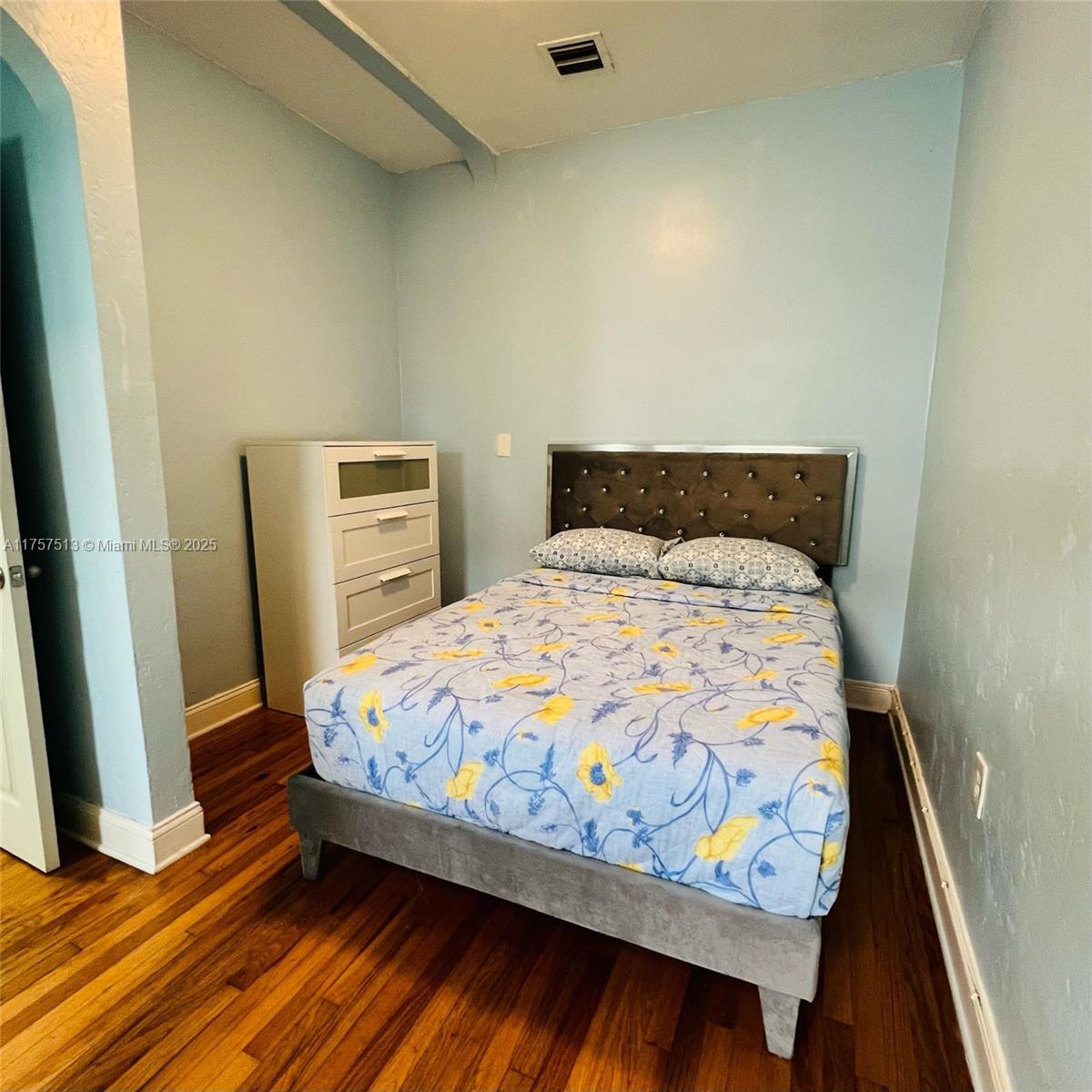VILLA GATSBY CONDO - Residential