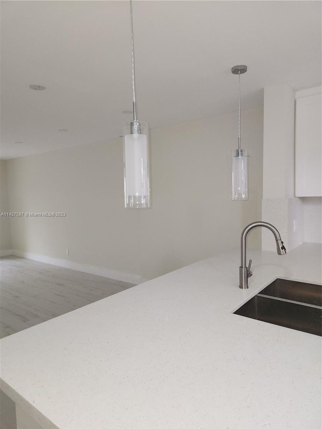 Photo of 610 NE 12th Ave #203, Hallandale Beach, FL 33009 (MLS # A11427587)