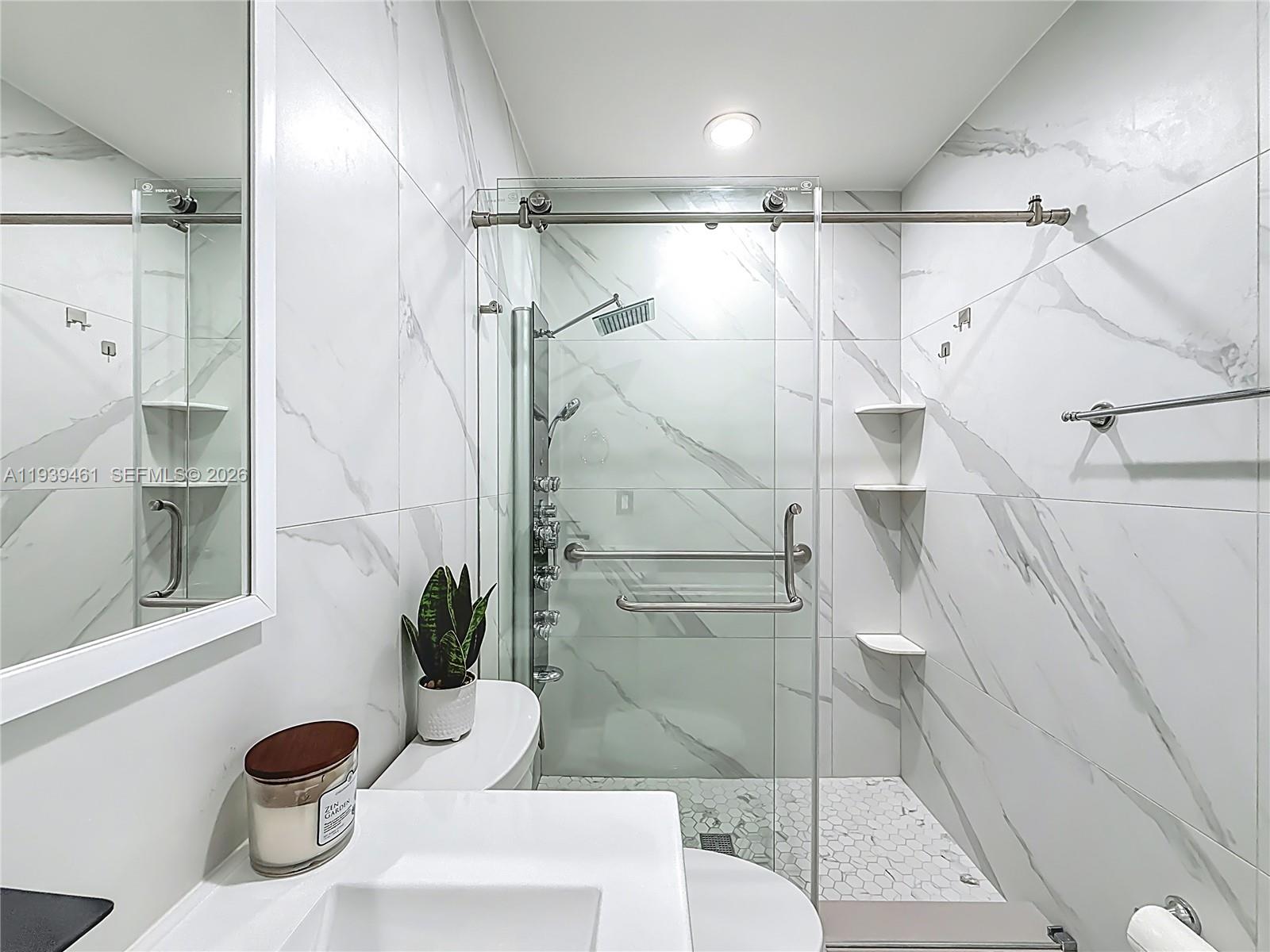 PANACHE SEC 1 - Residential