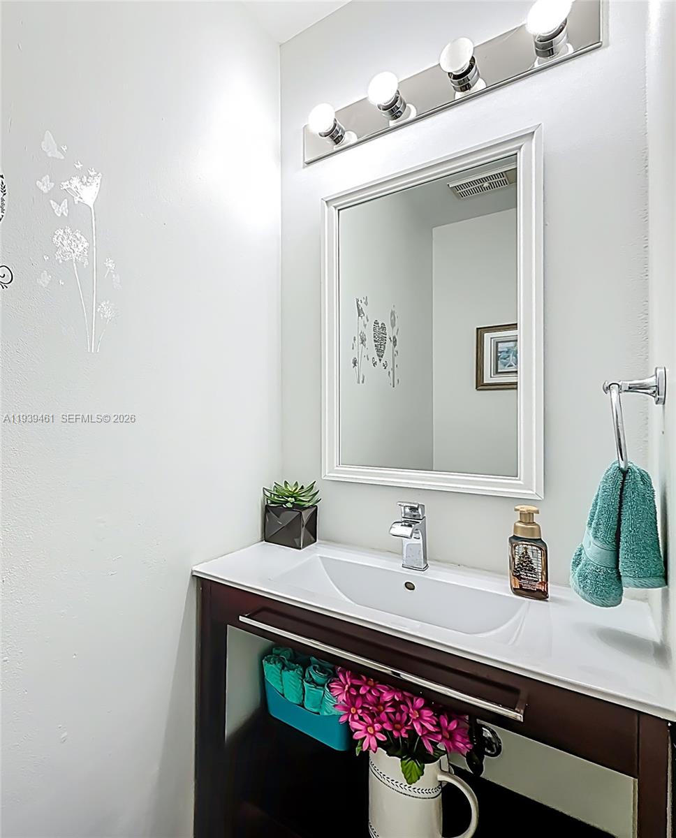 PANACHE SEC 1 - Residential