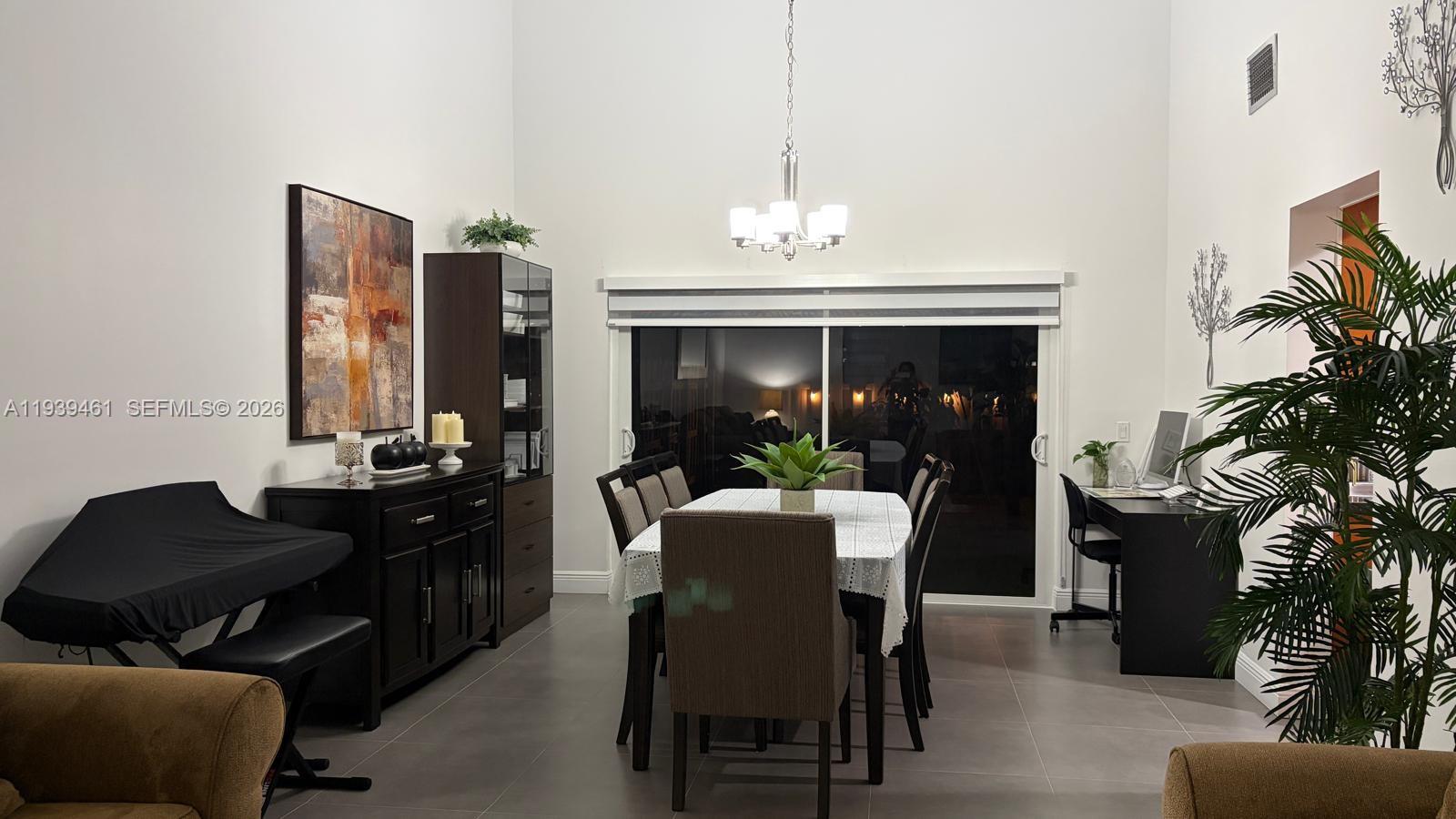 PANACHE SEC 1 - Residential