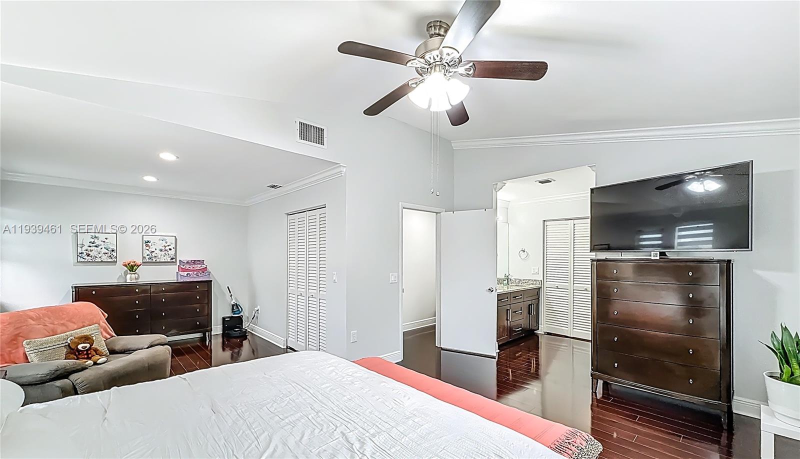 PANACHE SEC 1 - Residential