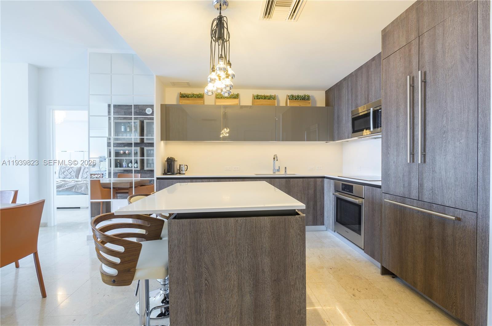 RISE CONDO - Residential