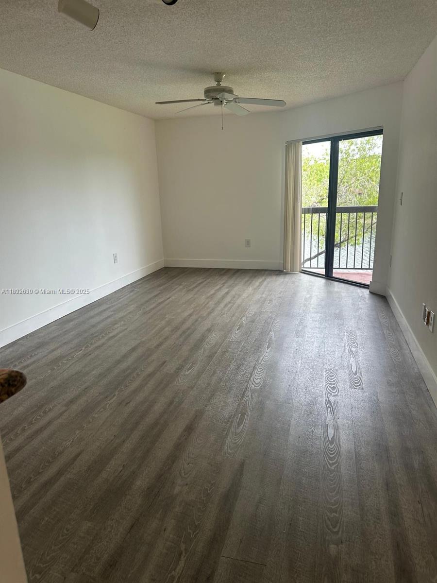 VILLAS DE VENEZIA CONDO - Residential