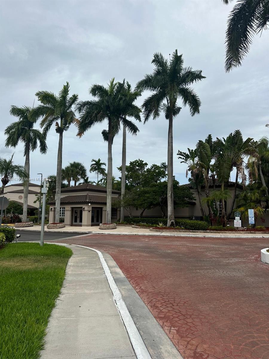 VILLAS DE VENEZIA CONDO - Residential