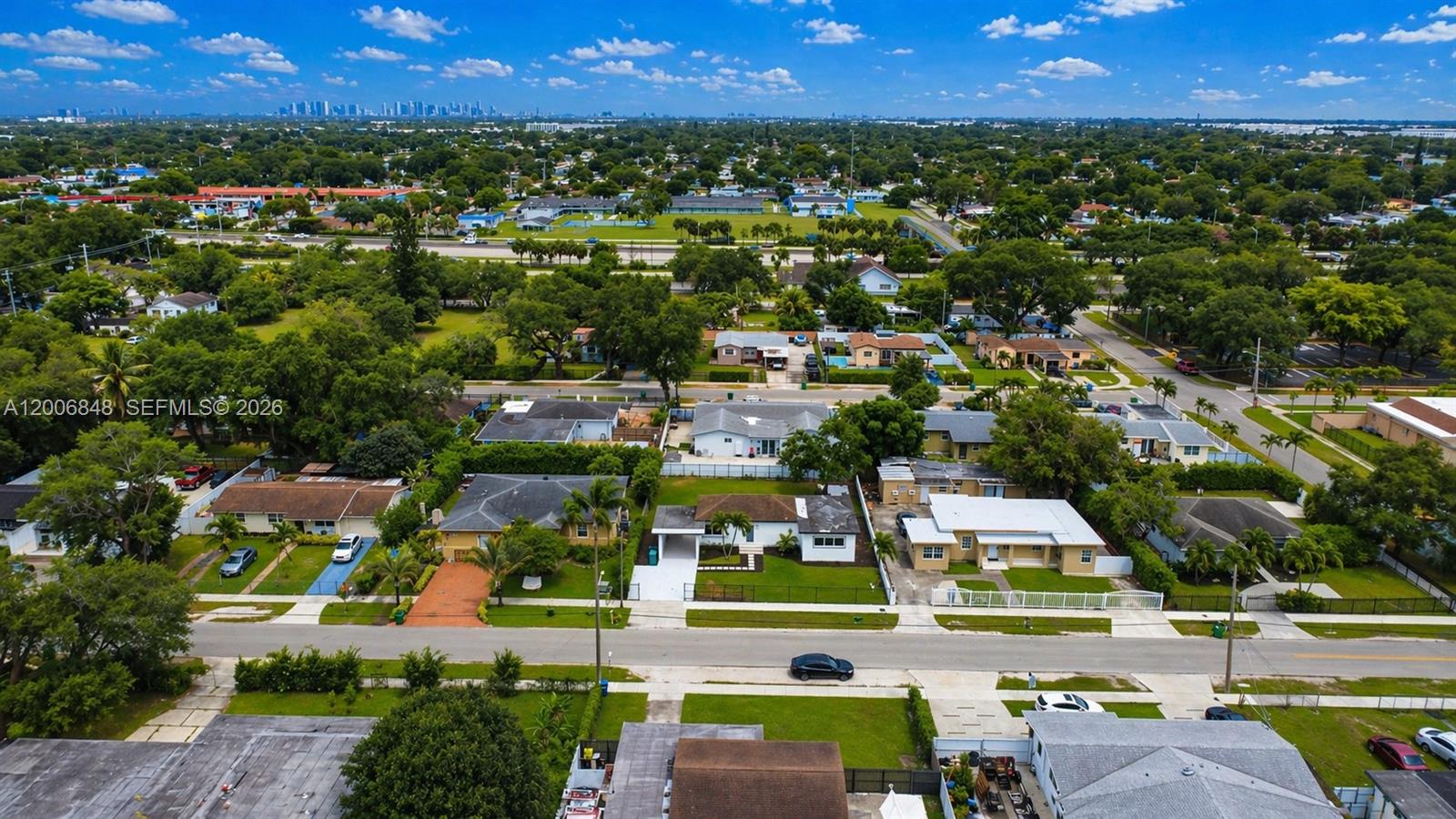 GOLDEN GLADES PARK 5TH AD - Residential