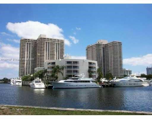 Property for Sale at 19707 Turnberry Way Way Ts-4, Aventura, Miami-Dade County, Florida - Bedrooms: 5 
Bathrooms: 8  - $2,695,000