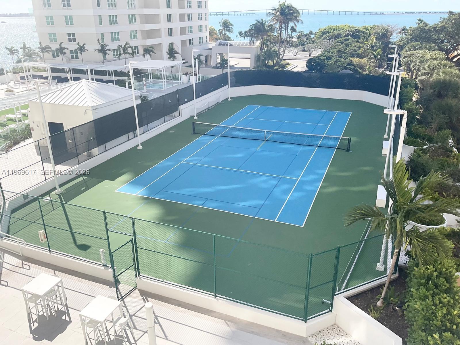 ISOLA CONDO - Residential