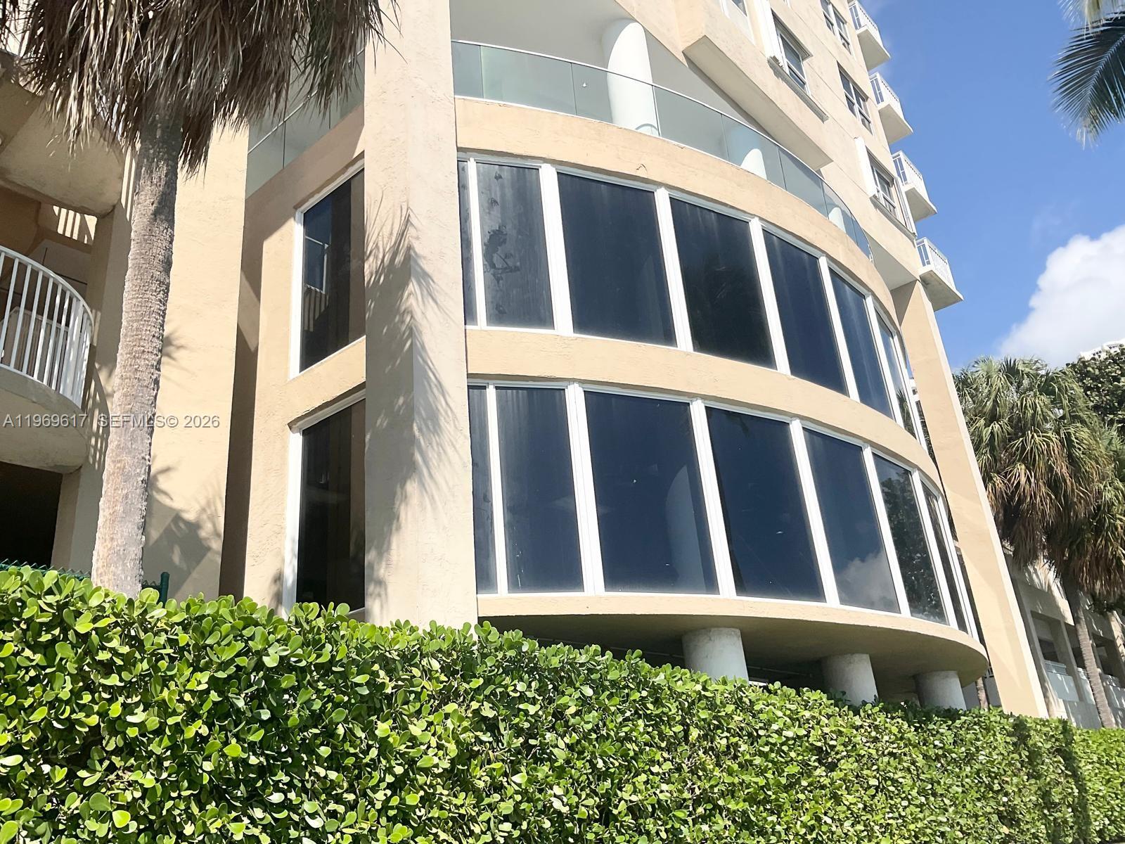 ISOLA CONDO - Residential