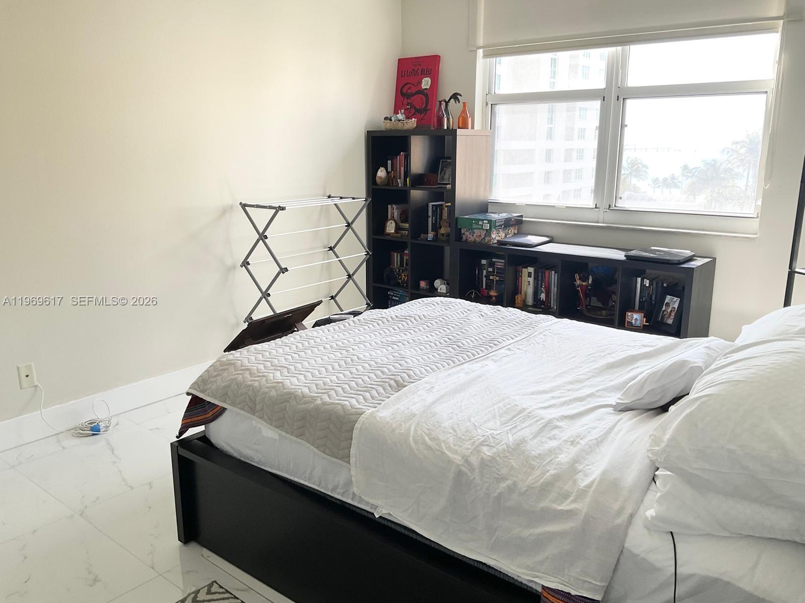 ISOLA CONDO - Residential