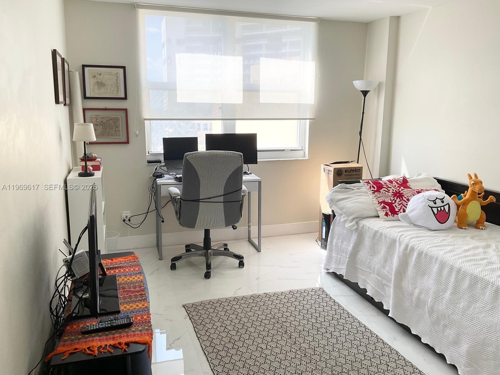 ISOLA CONDO - Residential