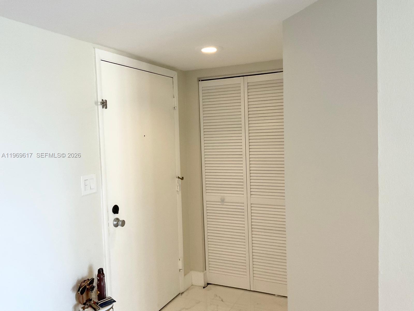 ISOLA CONDO - Residential