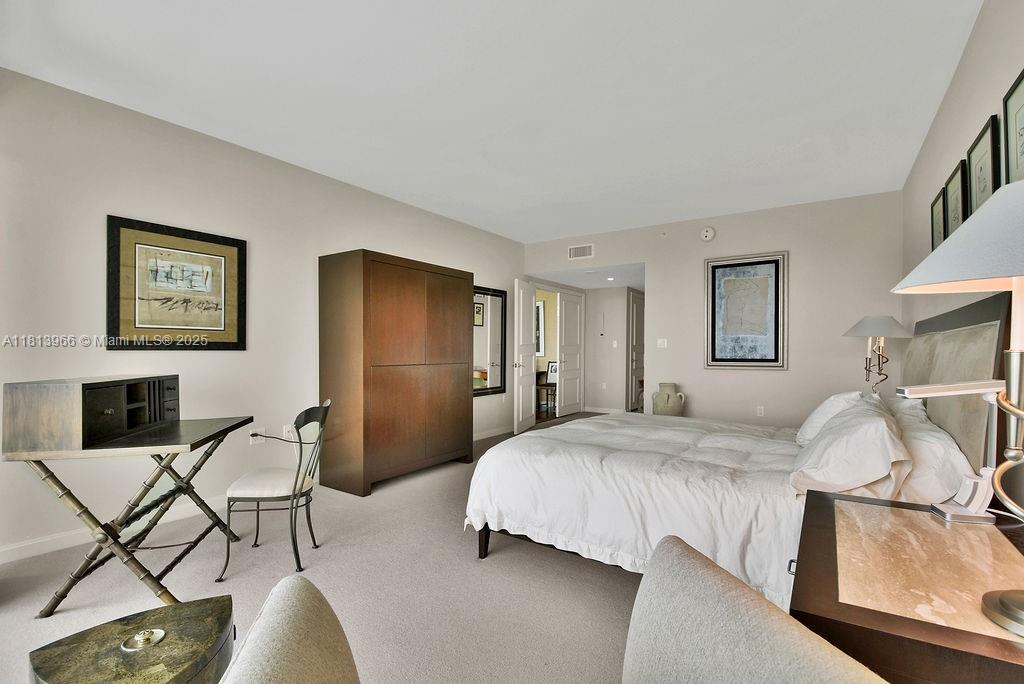 TOWERS OF PORTO VITA-SOUT - Residential Lease