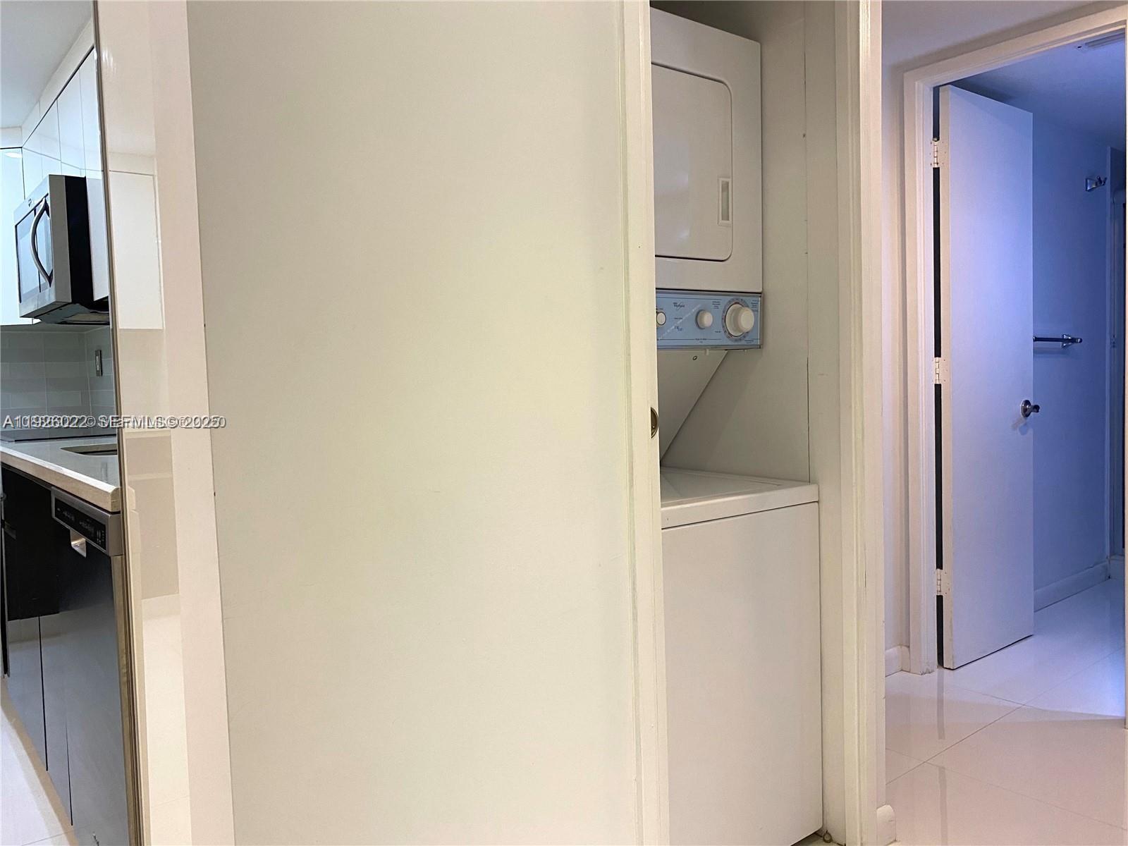 FLAMENCO CONDO TOWER I - Residential Lease