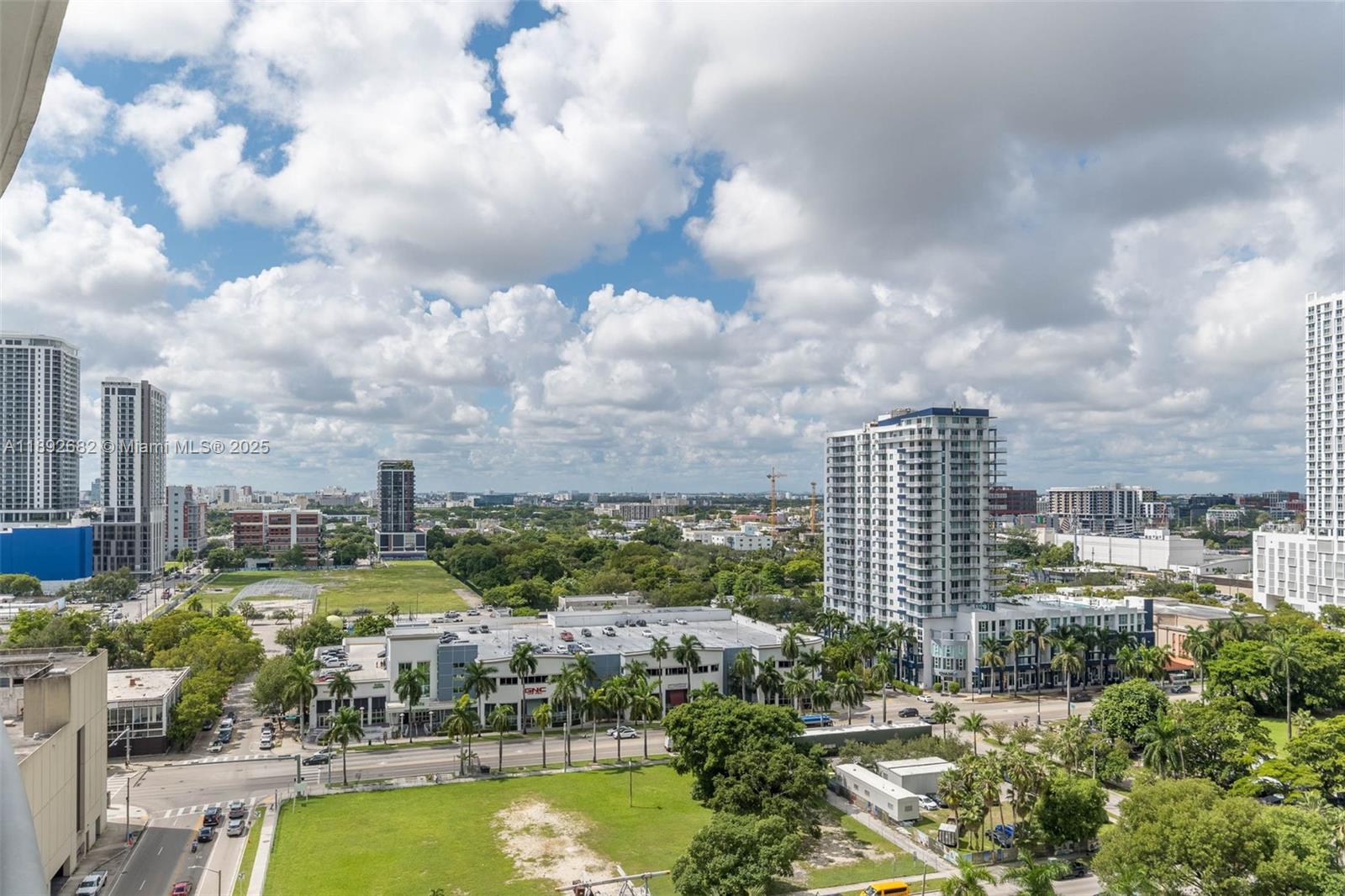 OPERA TOWER CONDO - Residential