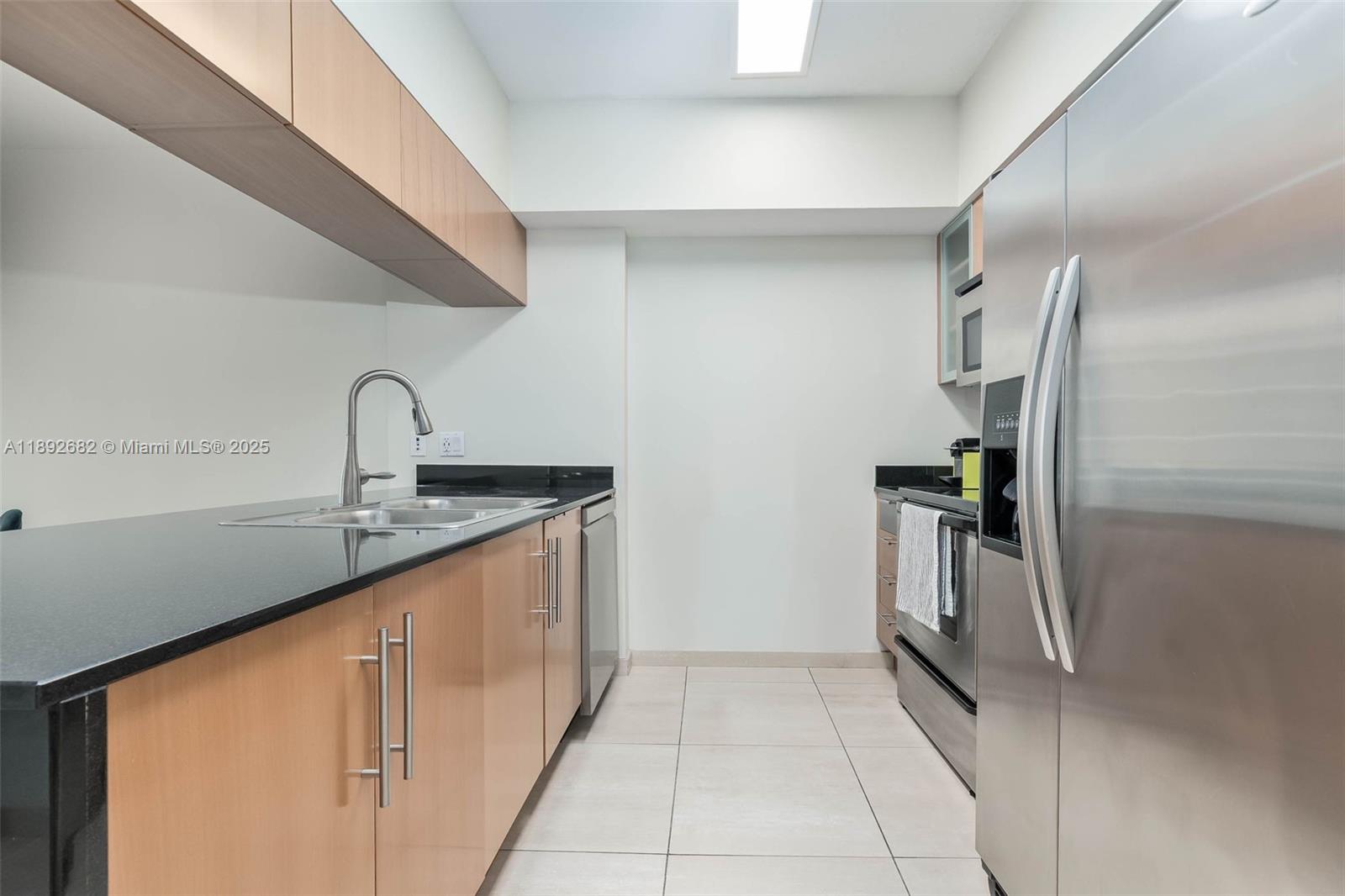 OPERA TOWER CONDO - Residential