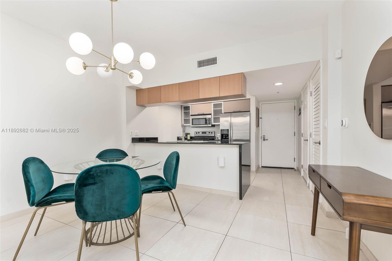 OPERA TOWER CONDO - Residential