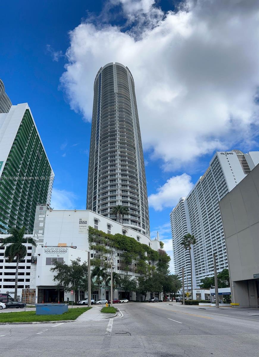 OPERA TOWER CONDO - Residential