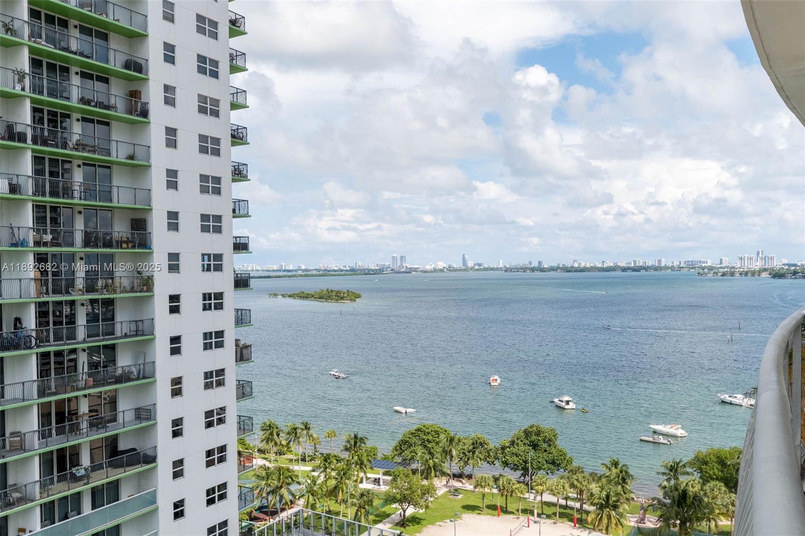 OPERA TOWER CONDO - Residential