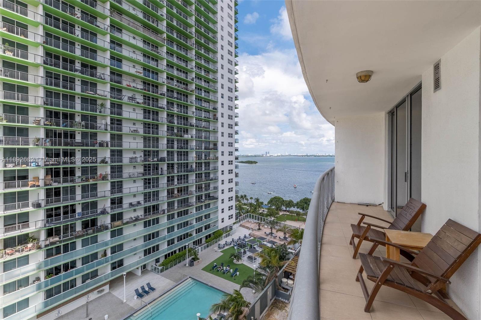 OPERA TOWER CONDO - Residential