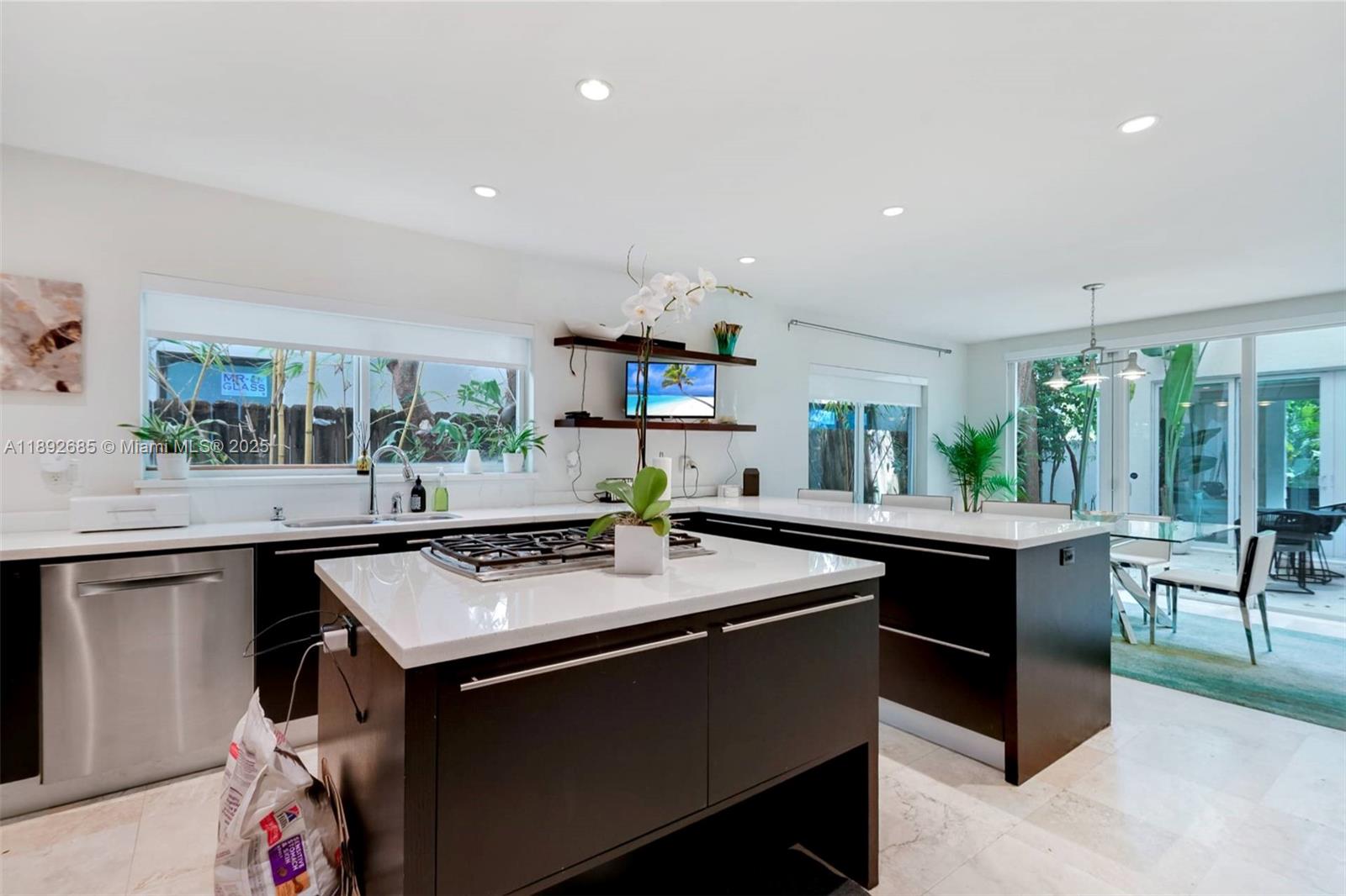 BOHEMIAN GROVE CONDO - Residential