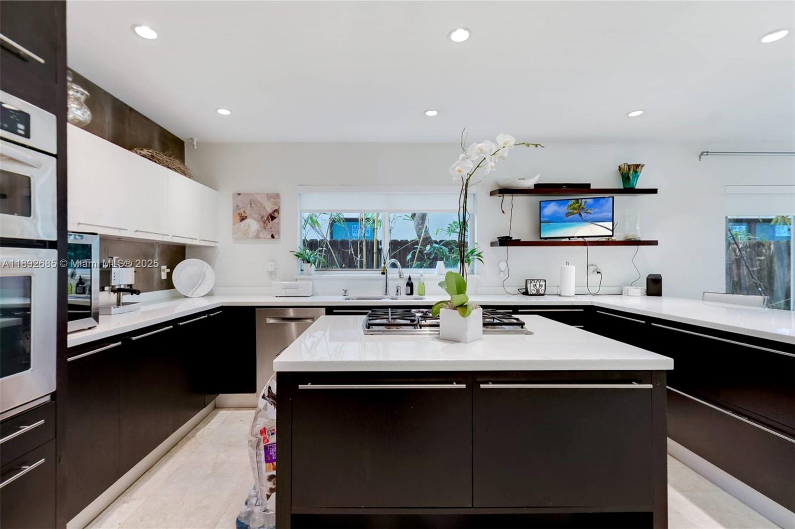 BOHEMIAN GROVE CONDO - Residential