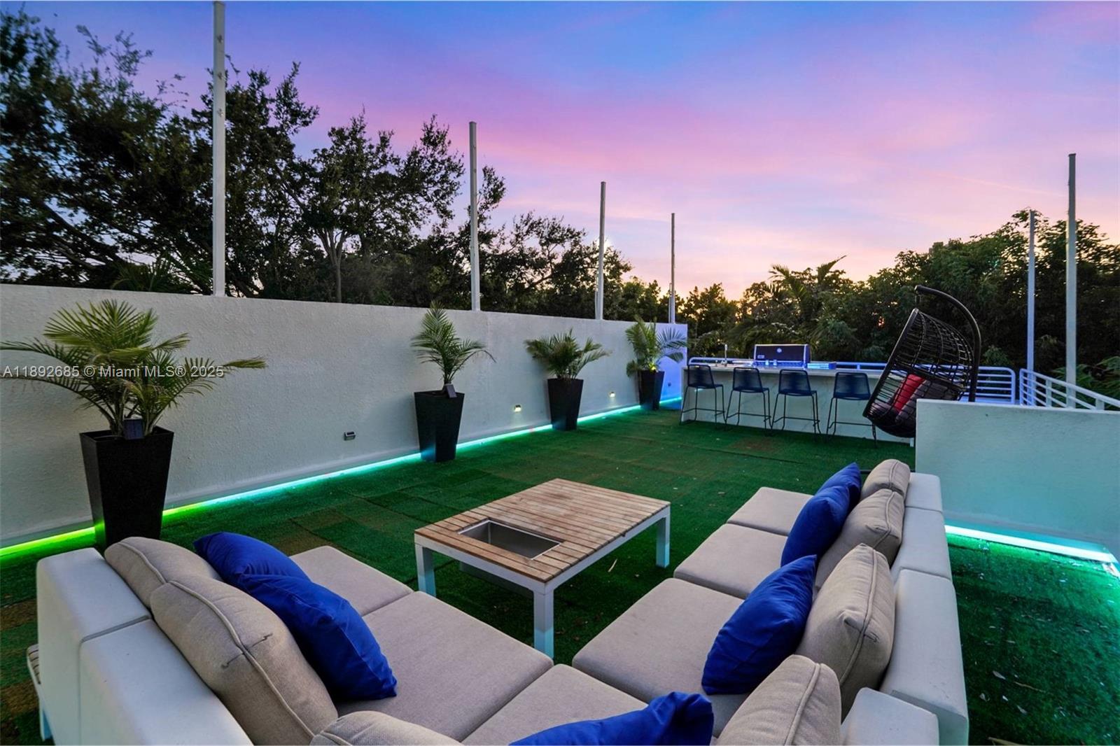 BOHEMIAN GROVE CONDO - Residential