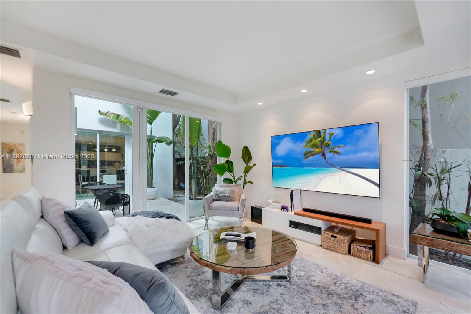 BOHEMIAN GROVE CONDO - Residential