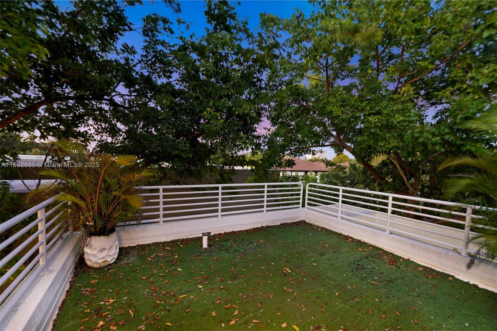 BOHEMIAN GROVE CONDO - Residential