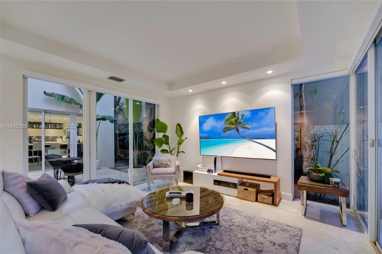 BOHEMIAN GROVE CONDO - Residential