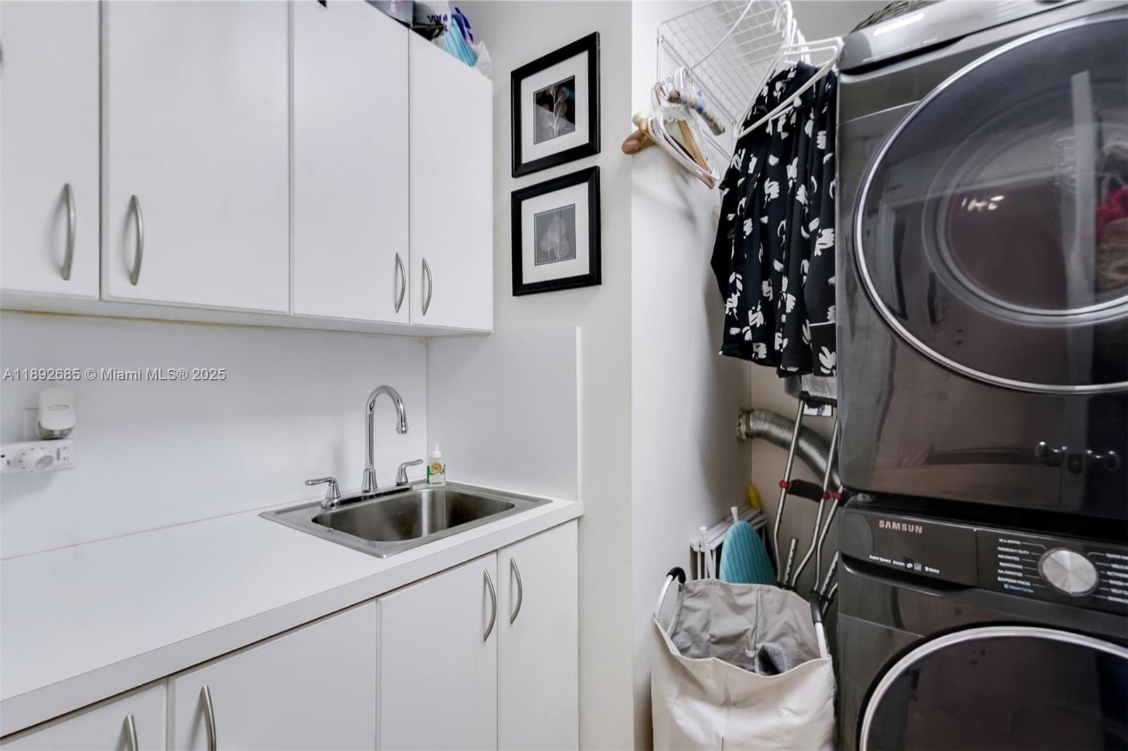 BOHEMIAN GROVE CONDO - Residential