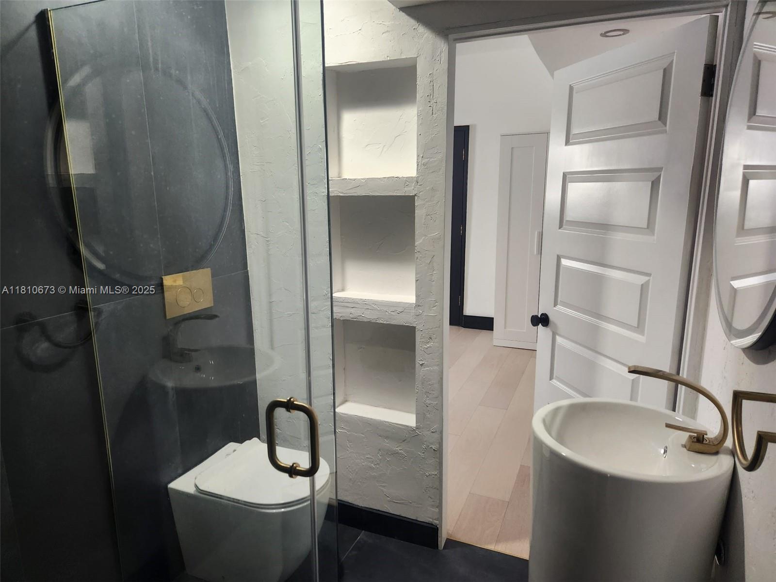 COUNTRY CLUB ESTATES SEC - Residential Lease