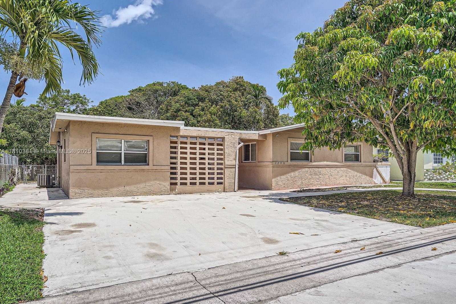 2200 Nw 42nd Ave, Lauderhill, Miami-Dade County, Florida - 3 Bedrooms  
2 Bathrooms - 
