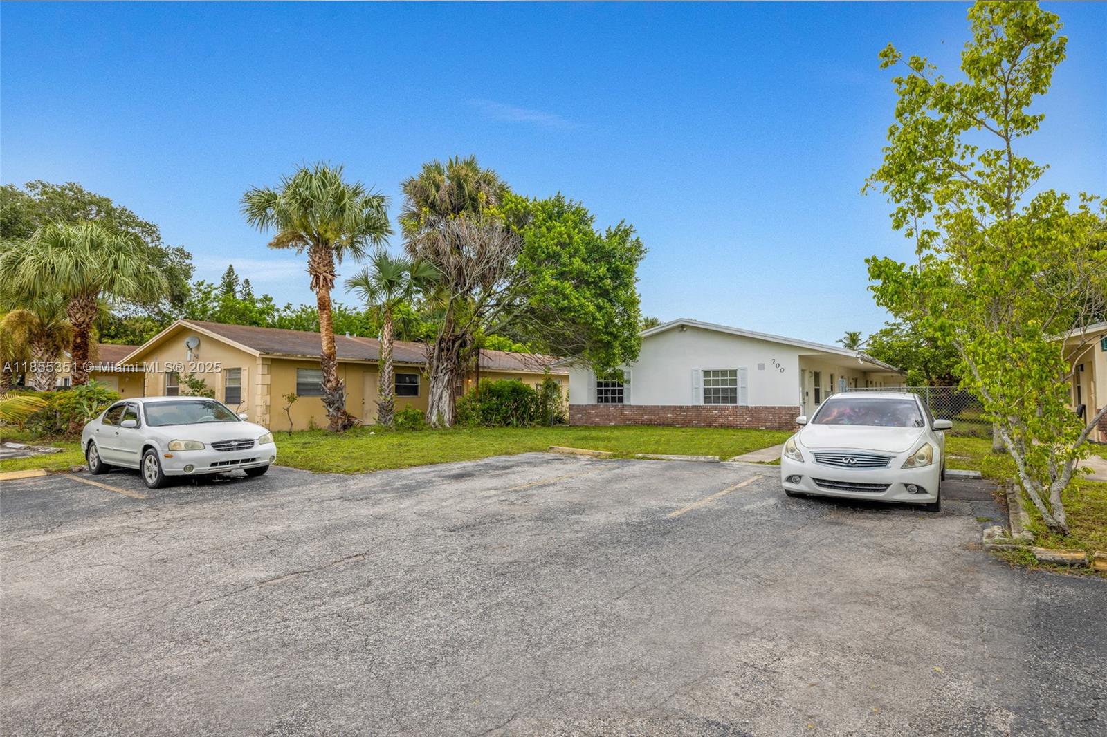 700 SW 16th Ave