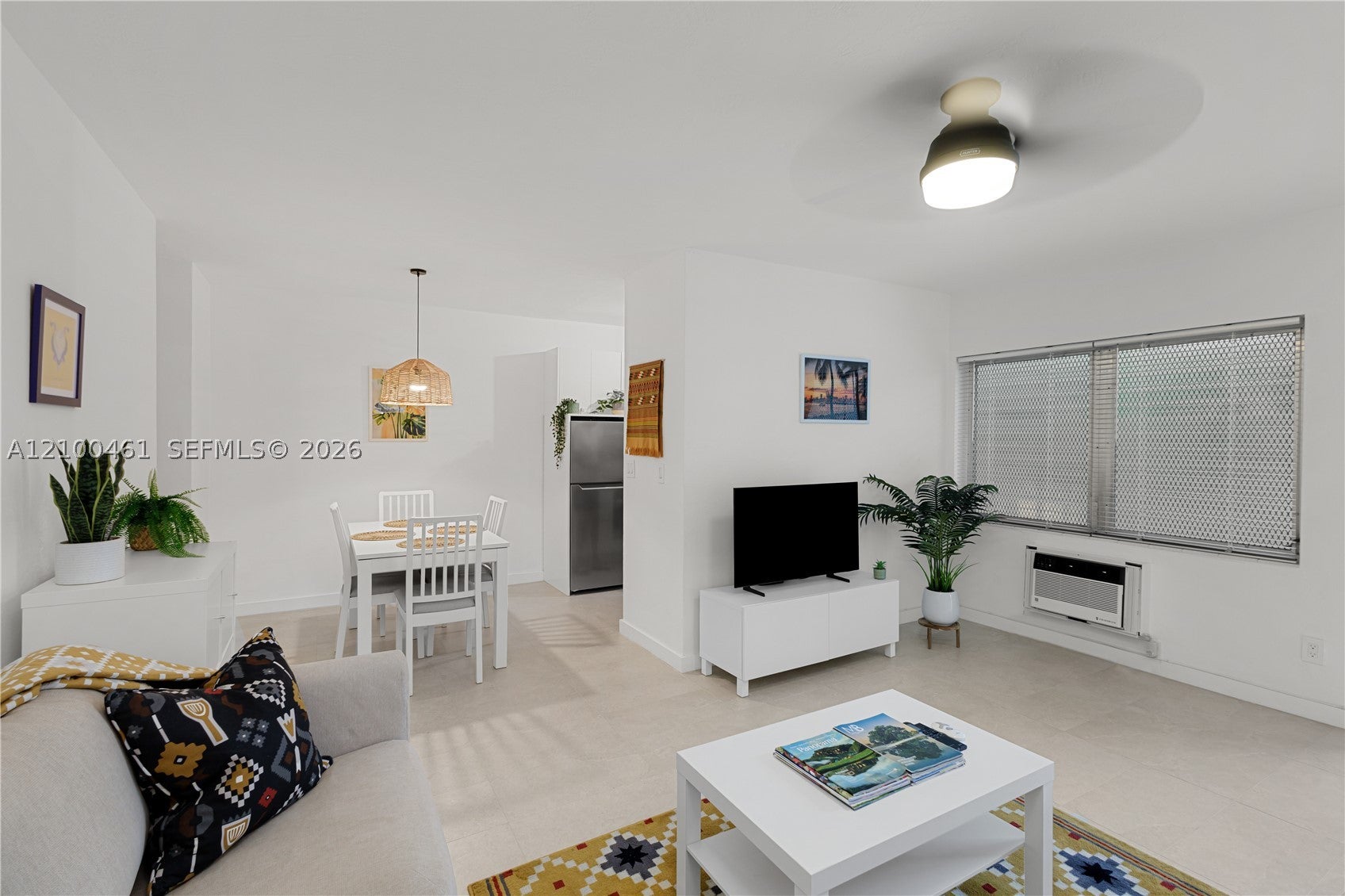350 Collins Ave 311