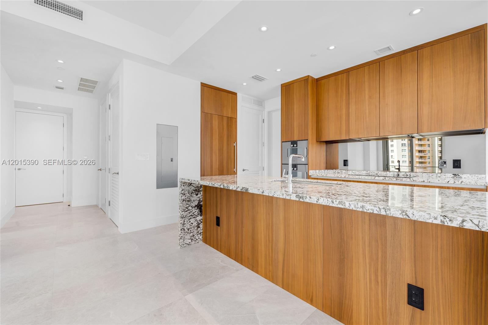 UNA RESIDENCES - Residential