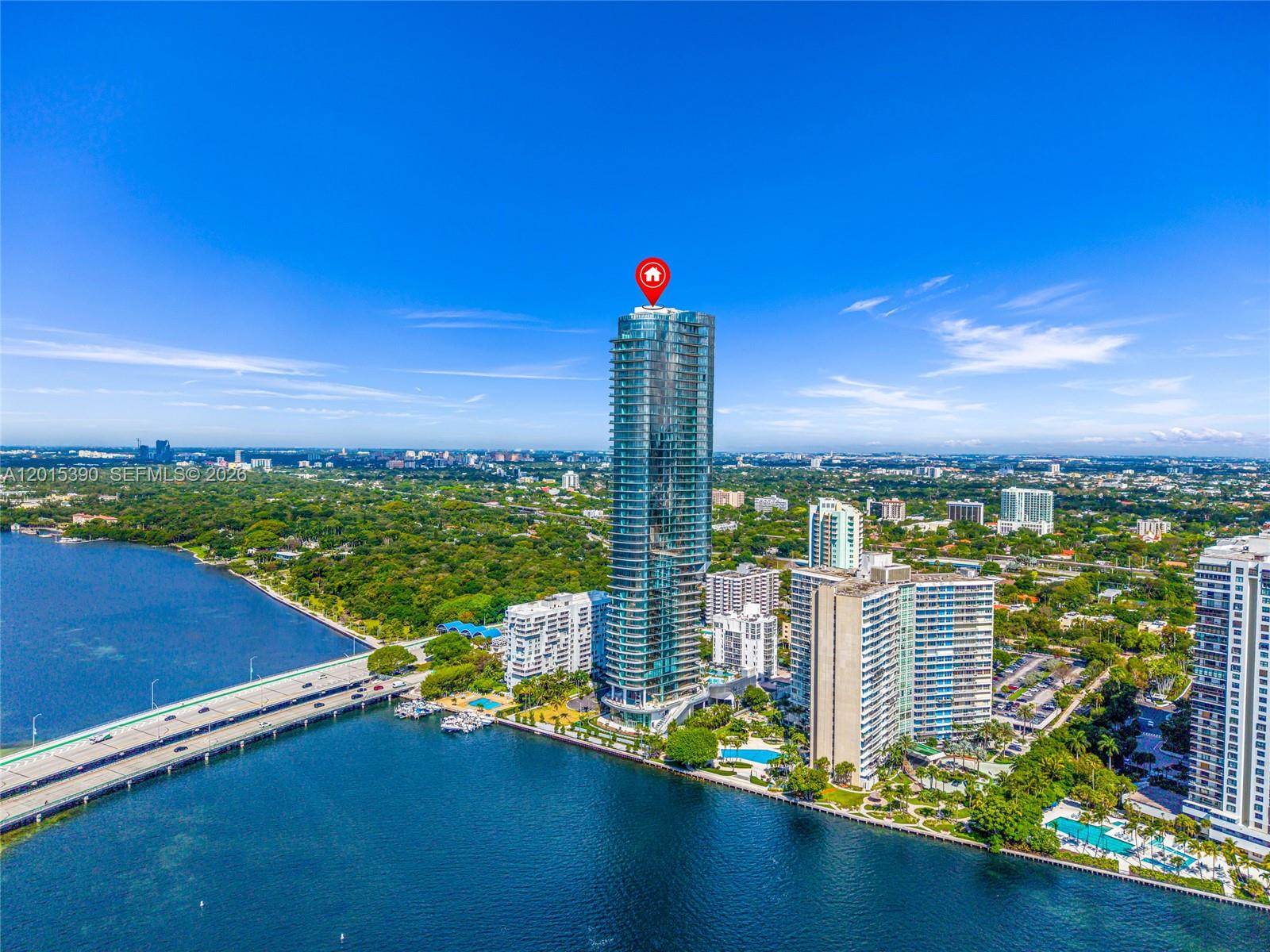 UNA RESIDENCES - Residential