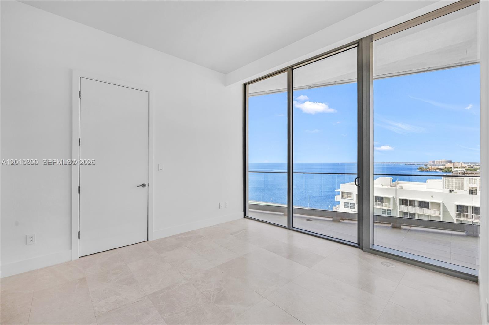 UNA RESIDENCES - Residential