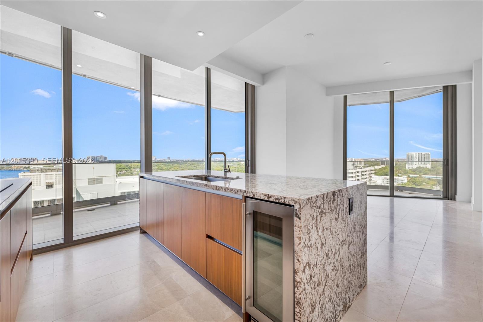 UNA RESIDENCES - Residential