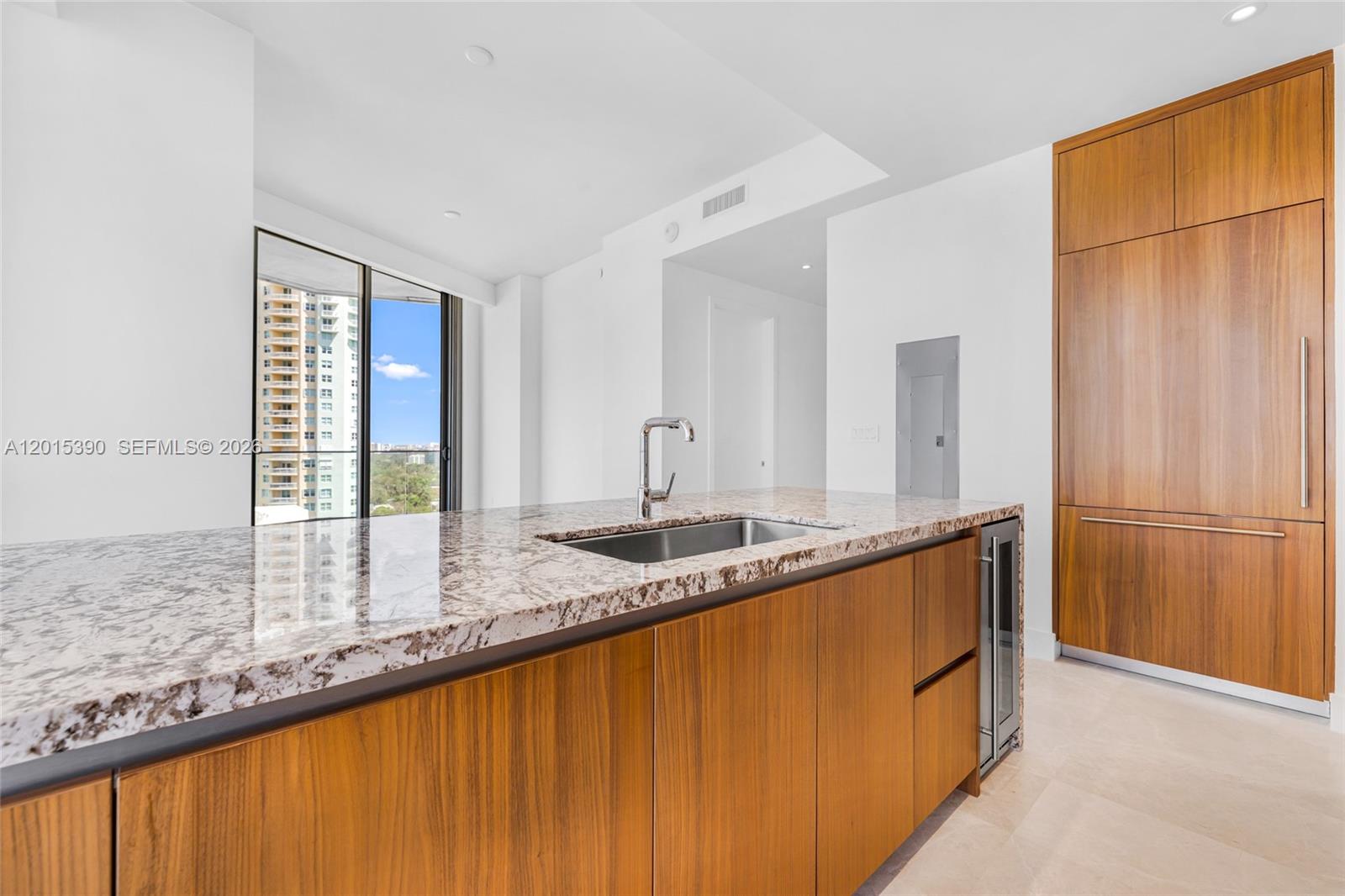 UNA RESIDENCES - Residential